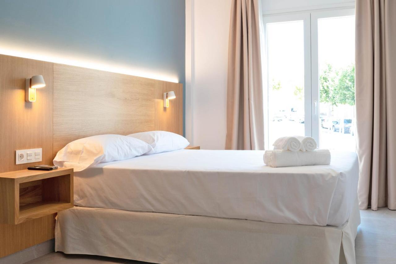 Rio Salado Conil Hostal Conil De La Frontera Εξωτερικό φωτογραφία