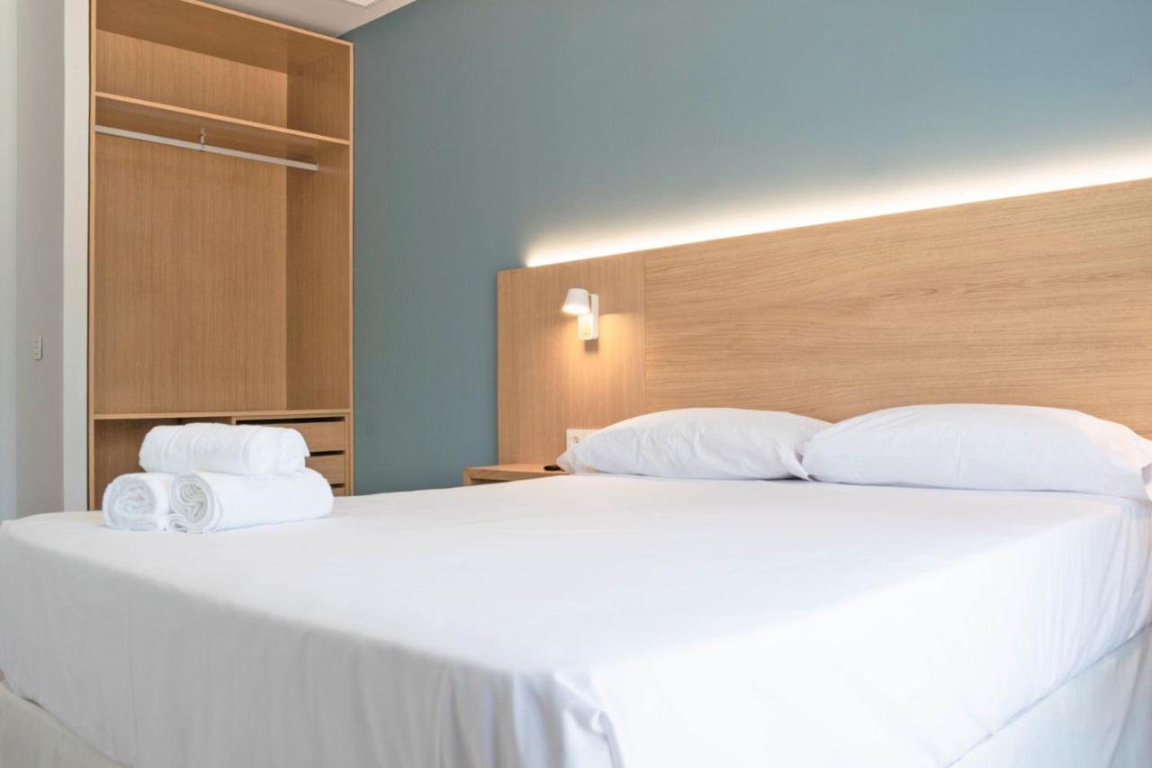 Rio Salado Conil Hostal Conil De La Frontera Εξωτερικό φωτογραφία